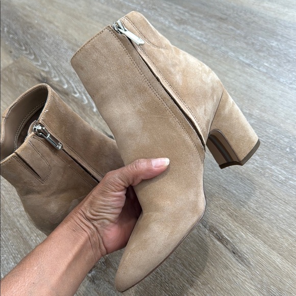 Sam Edelman Size 6.5 Tan Ankle Boots with Side Zipper - Picture 11 of 12